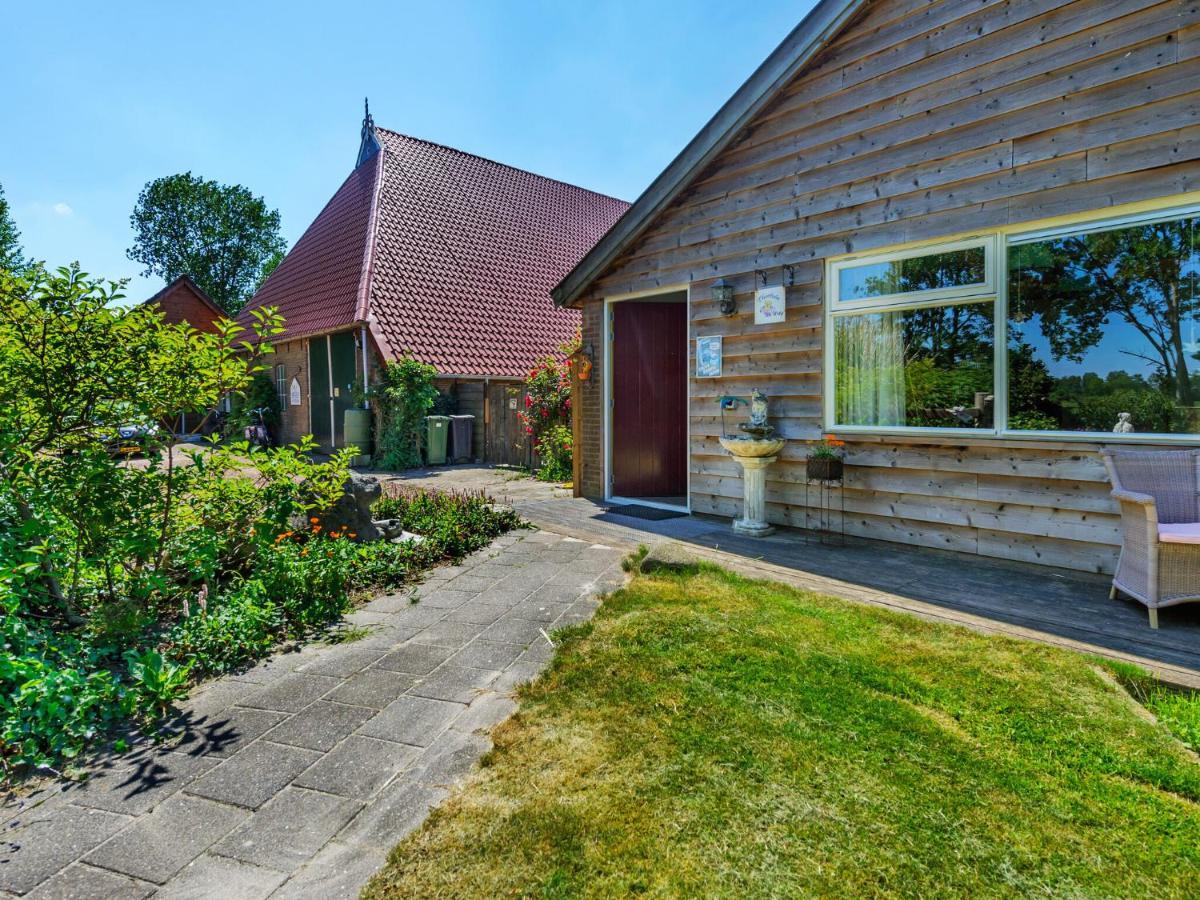 Enticing Holiday Home In Eastermar Near Burgumer Mar Lake Hoogzand Buitenkant foto